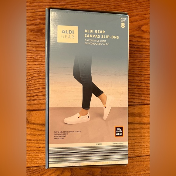 Canvas Slip-Ons ALDI Gear - Picture 5 of 12